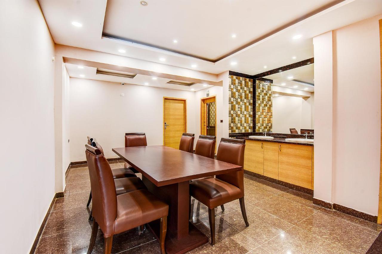 Fabhotel S Comfort Inn - Indiranagar Bangalore Eksteriør bilde